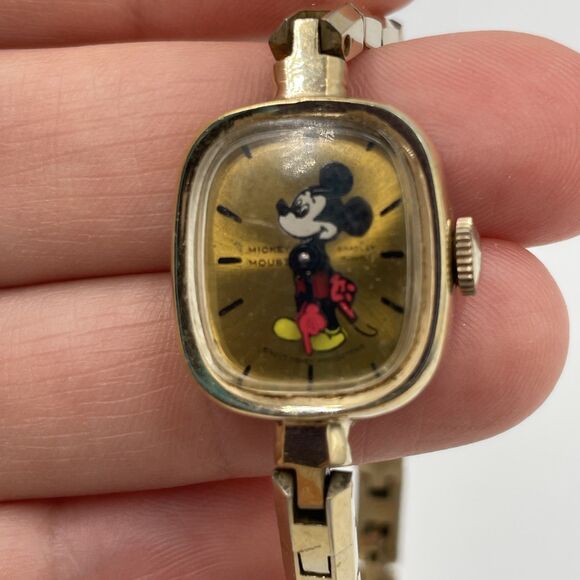 Vintage Bradley 17 Jewels Disney Mickey Mouse Manual Winding Watch Gold - Picture 1 of 12